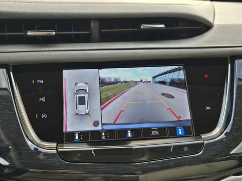 Used 2024 Cadillac XT6 Premium Luxury w/ Technology Package image 29