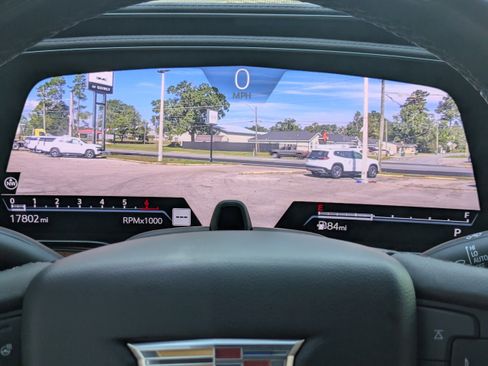 Used 2024 Cadillac Escalade Premium Luxury image 26