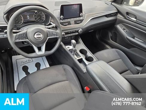 Used 2025 Nissan Altima 2.5 SV image 6