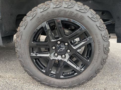 Used 2026 Chevrolet Silverado 1500 LT Trail Boss w/ Protection Package AWD/4WD image 11