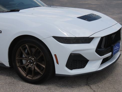 Certified 2025 Ford Mustang GT Premium RWD image 5