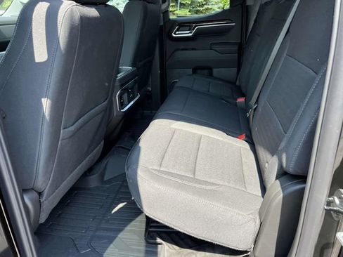 Used 2025 GMC Sierra 1500 Elevation image 12