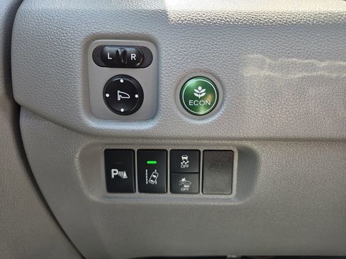 Used 2016 Honda Pilot Elite image 38