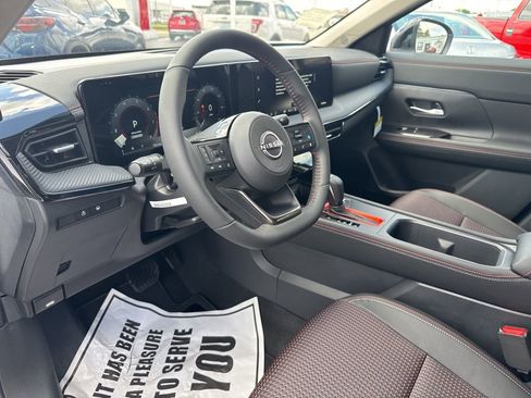 New 2026 Nissan Kicks SR w/ SR Premium Package AWD/4WD image 13