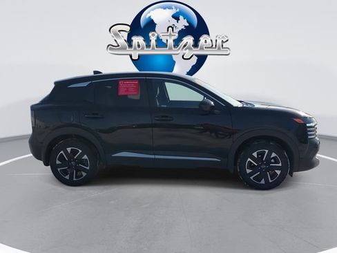 Used 2025 Nissan Kicks SV image 10