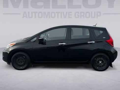 Used 2016 Nissan Versa Note SV image 2