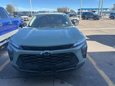 Certified 2025 Chevrolet Trax ACTIV w/ Driver Confidence Package image 2