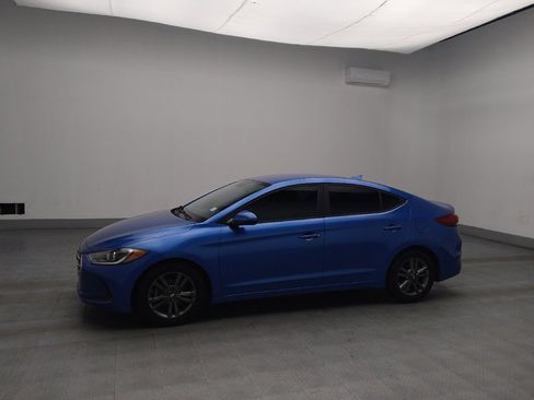 Used 2018 Hyundai Elantra SEL image 2