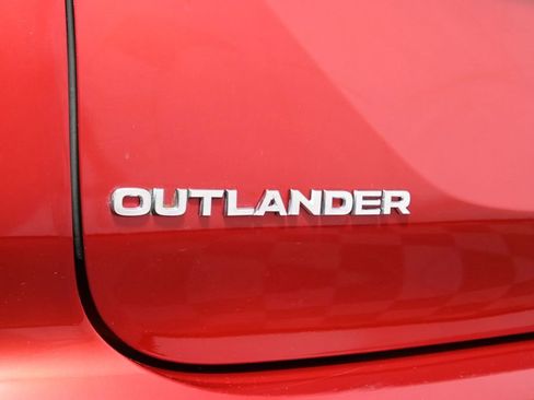 Used 2022 Mitsubishi Outlander SEL image 39