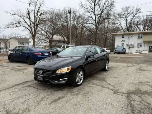 Used 2014 Volvo S60 T5 image 3