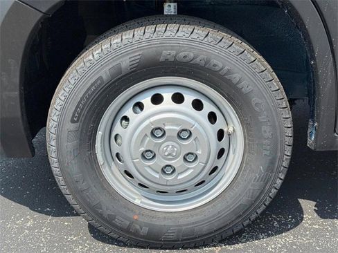 New 2025 RAM ProMaster 2500 w/ Premium Convenience Group image 8