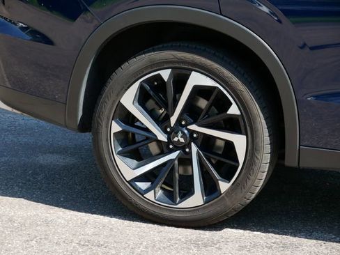 Used 2024 Mitsubishi Outlander SE AWD/4WD image 7