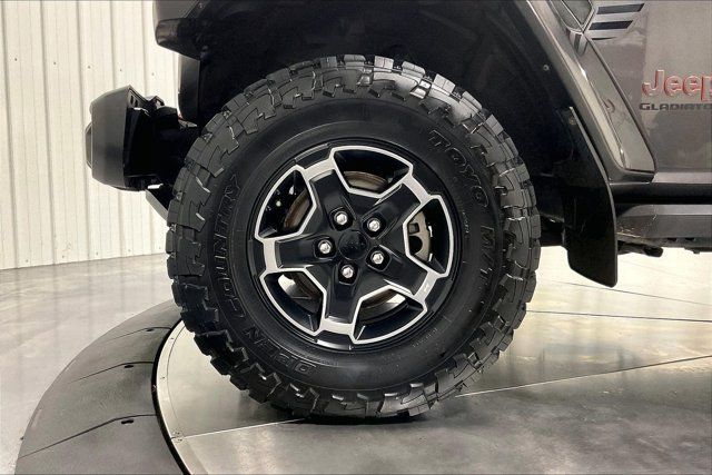 Used 2022 Jeep Gladiator Mojave w/ Cold Weather Group AWD/4WD image 9