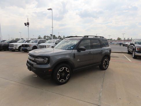 Used 2024 Ford Bronco Sport Outer Banks AWD/4WD image 2