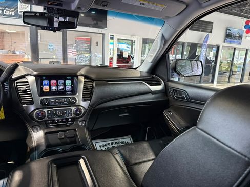 Used 2018 Chevrolet Suburban LT AWD/4WD image 27
