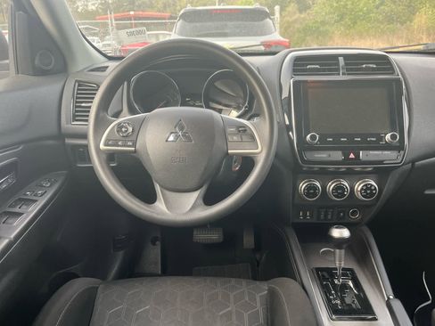 Used 2020 Mitsubishi Outlander Sport ES image 5