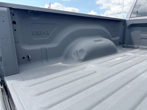 Used 2019 RAM 1500 Classic SLT RWD image 24