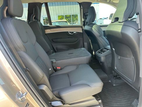 Used 2026 Volvo XC90 B6 Core w/ Protection Package Premier AWD/4WD image 12