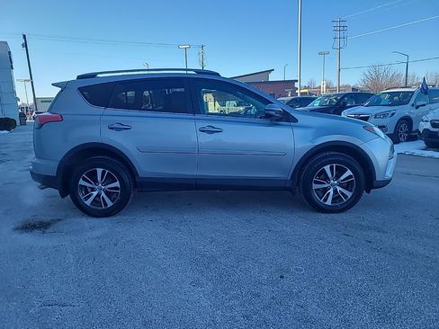 Used 2018 Toyota RAV4 XLE image 6