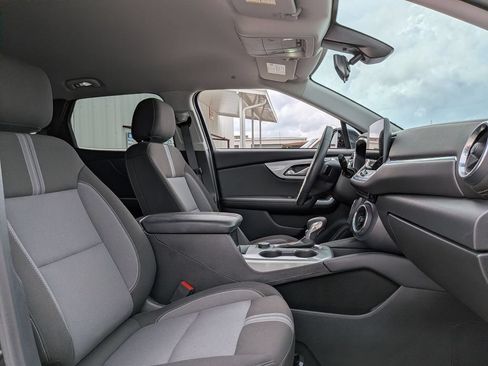 Used 2025 Chevrolet Blazer LT FWD image 29