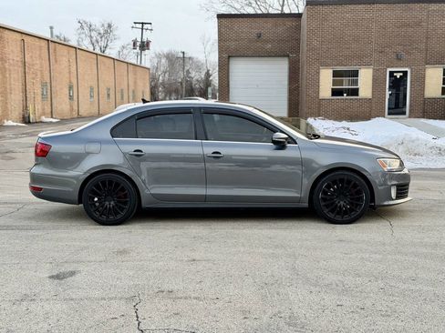 Used 2012 Volkswagen Jetta GLI Autobahn image 4