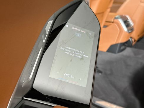 New 2025 BMW 740i xDrive w/ Executive Package image 33