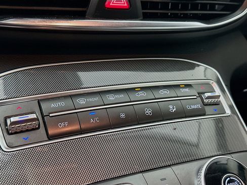 Used 2022 Hyundai Santa Fe SEL w/ Convenience Package FWD image 23