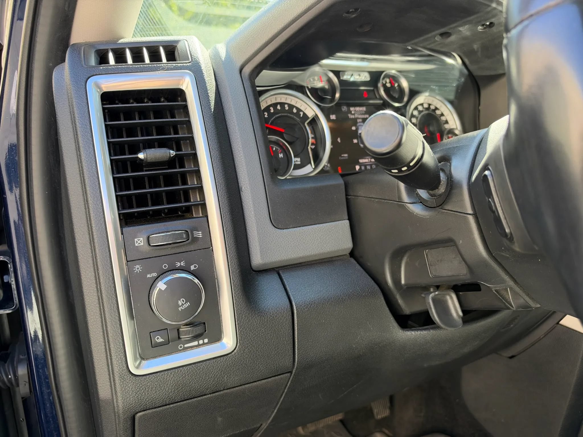 Used 2017 RAM 1500 Lone Star RWD image 24