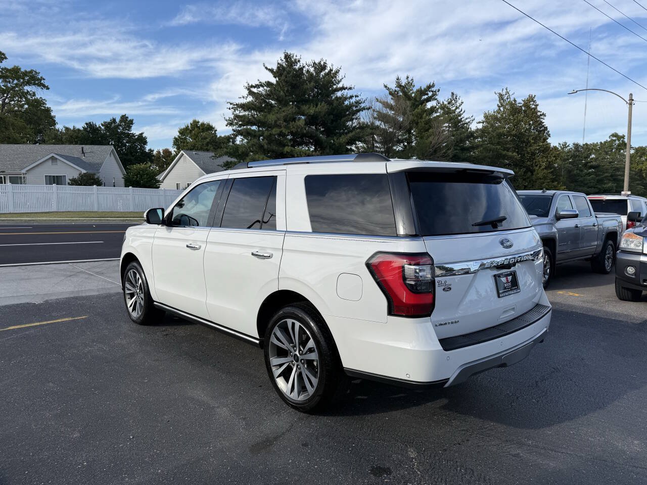 Used 2020 Ford Expedition Limited w/ Equipment Group 302A AWD/4WD image 5