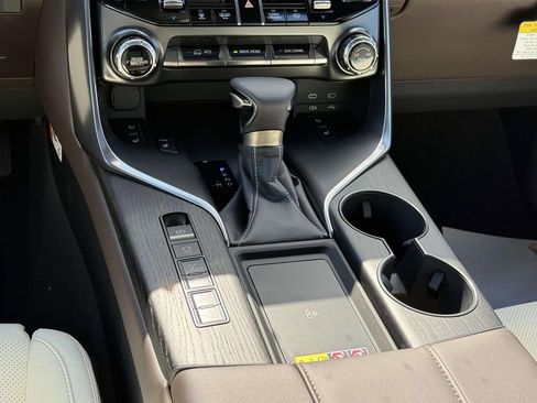 New 2026 Lexus LX 600 4WD w/ Luxury Package image 15