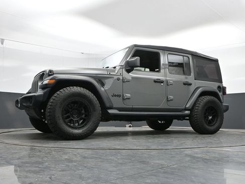 Used 2019 Jeep Wrangler Unlimited Sport S AWD/4WD image 42
