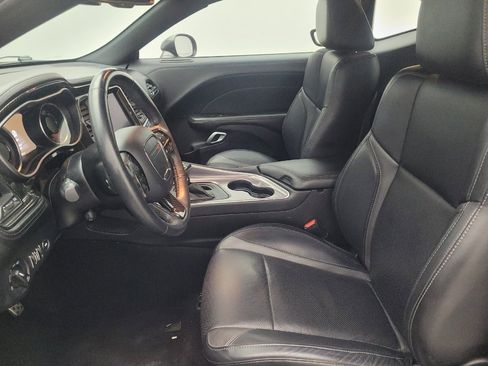 Used 2020 Dodge Challenger SXT w/ Plus Package RWD image 17