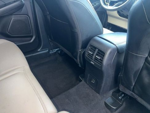 Used 2022 Ford Escape SEL w/ Technology Package image 8