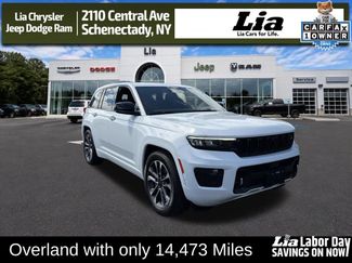 Used 2023 Jeep Grand Cherokee Overland w/ Adv Protech Group III AWD/4WD video 1
