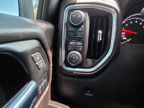 Used 2019 Chevrolet Silverado 1500 LTZ w/ LTZ Texas Edition AWD/4WD image 31