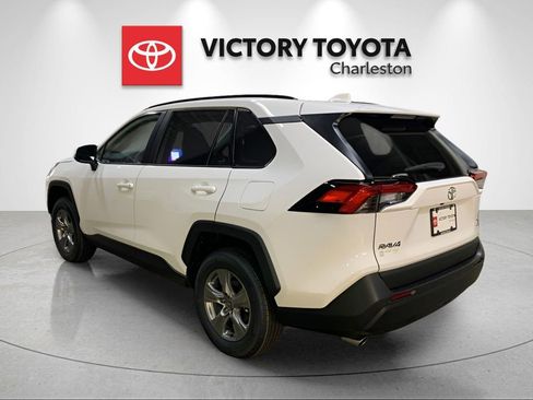 New 2025 Toyota RAV4 XLE image 4