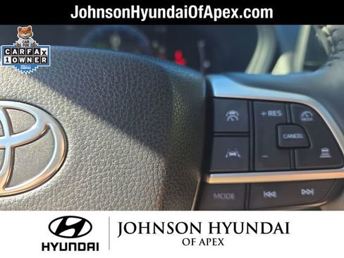 Used 2024 Toyota Grand Highlander XLE image 32