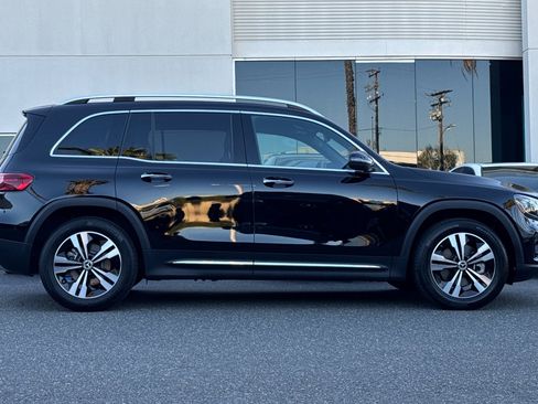 Certified 2025 Mercedes-Benz GLB 250 image 3