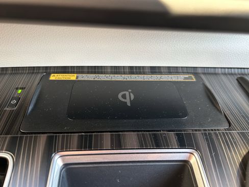 Certified 2024 Toyota Sienna Platinum image 35