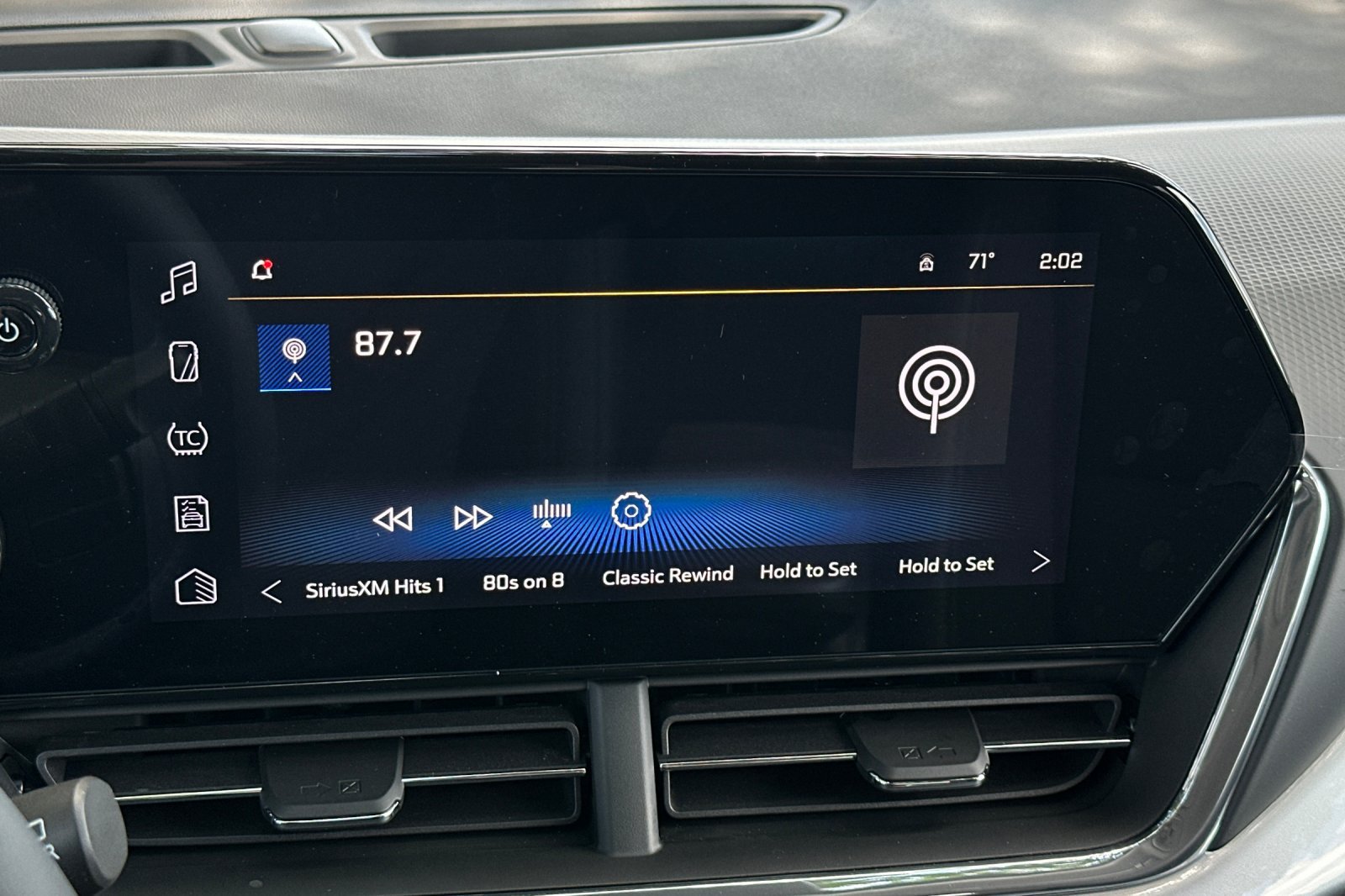 New 2026 Chevrolet Trax LT w/ Driver Confidence Package FWD image 17