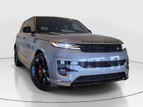 Used 2025 Land Rover Range Rover Sport Dynamic SE AWD/4WD image 2