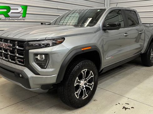 Used 2025 GMC Canyon AT4 AWD/4WD image 1