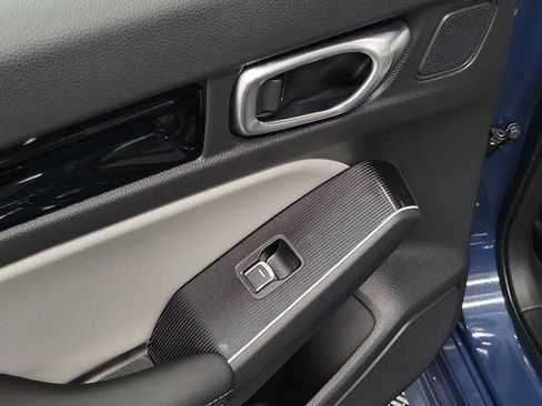 Used 2025 Honda Civic Sport image 14