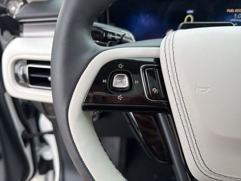 New 2026 Lincoln Aviator AWD image 28