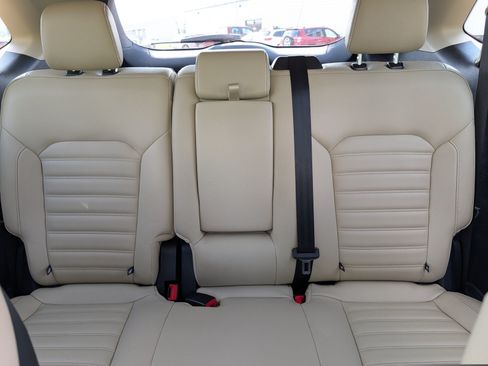 Used 2024 Ford Edge SEL AWD/4WD image 13