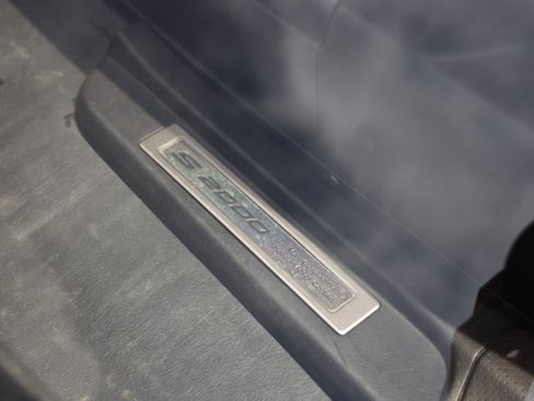 Used 2005 Honda S2000 image 36