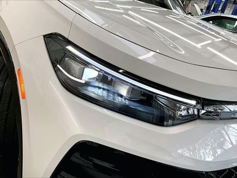 New 2026 Volkswagen Tiguan SE R-Line image 31