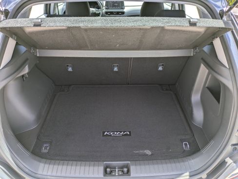 Used 2021 Hyundai Kona SE image 10