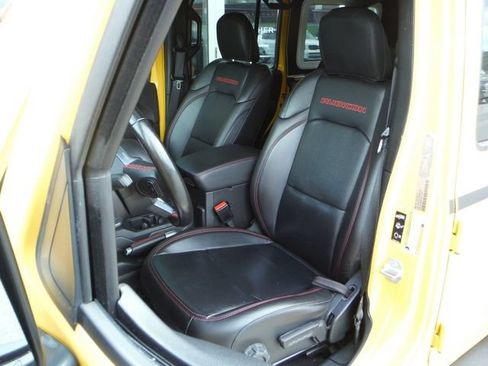 Used 2021 Jeep Wrangler Unlimited Rubicon w/ Dual Top Group AWD/4WD image 4