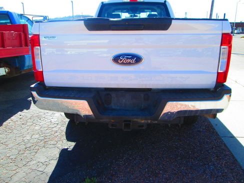 Used 2019 Ford F250 XL w/ XL Value Package AWD/4WD image 5